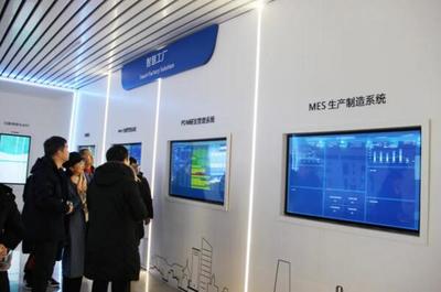南昌市科技局副局長黃端偉一行蒞臨百勝智能視察指導(dǎo)，共話軟件開發(fā)新篇章