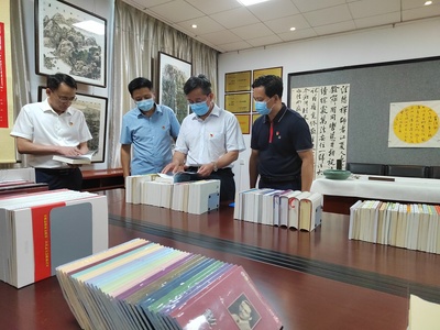 瞿海:奮力開(kāi)創(chuàng)文藝事業(yè)繁榮發(fā)展新局面